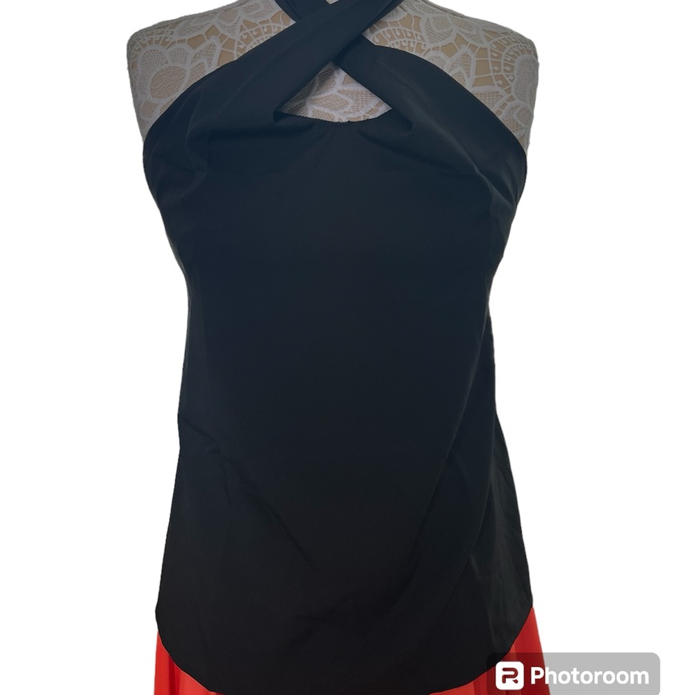 Women’s fashion elegant halter neck . Two-piece set size medium - Picture 3 of 6